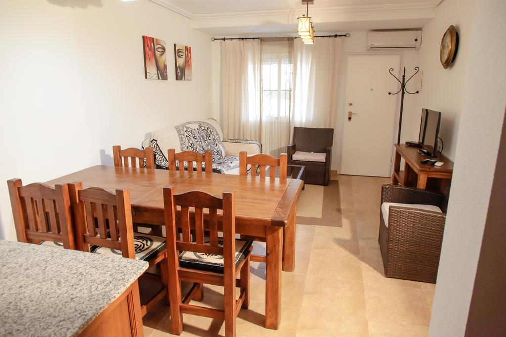 Apartment Altos De La Bahia X Torrevieja Phòng bức ảnh