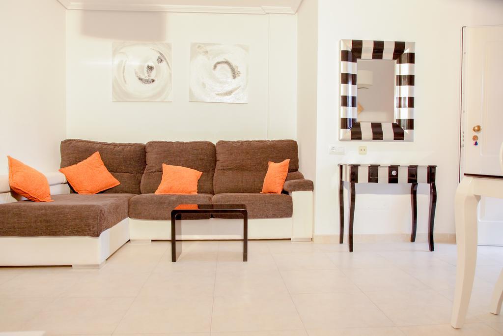 Apartment Altos De La Bahia X Torrevieja Phòng bức ảnh