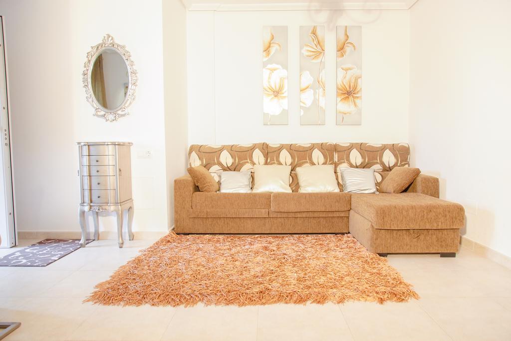 Apartment Altos De La Bahia X Torrevieja Phòng bức ảnh